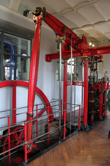 Windsor et Fils rotative compound beam engine, Rouen. Copyright Bill Barksfield 2010