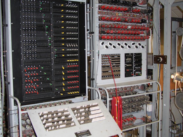 The National Museum Of Computing - Colossus rebuild - The machine needed to crack the Lorenz codes